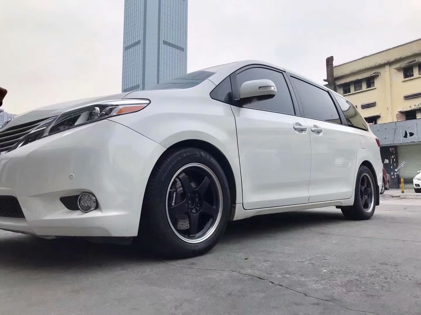 塞納，換 RAYS nismo 18寸 完工！