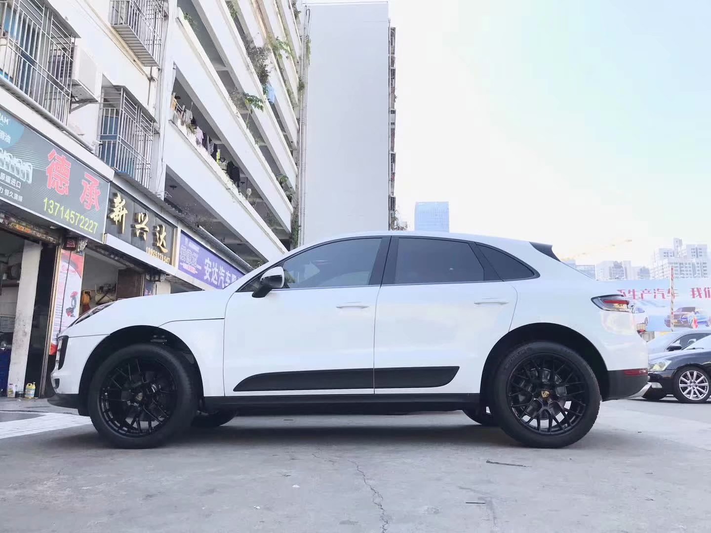 提新車(chē) 保時(shí)捷Macan 升級(jí)原廠 20寸 完工