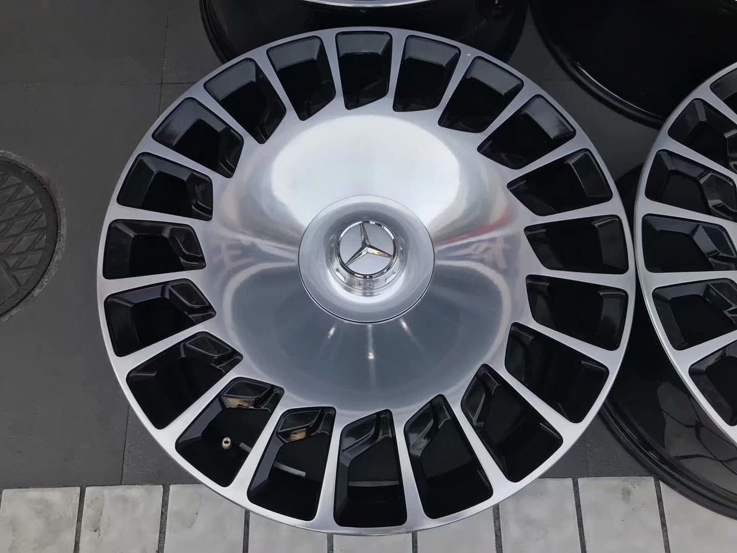 奔馳 邁巴赫 S680 鍛造 前后配 極品拆車倍耐力PZ4 防爆 20寸