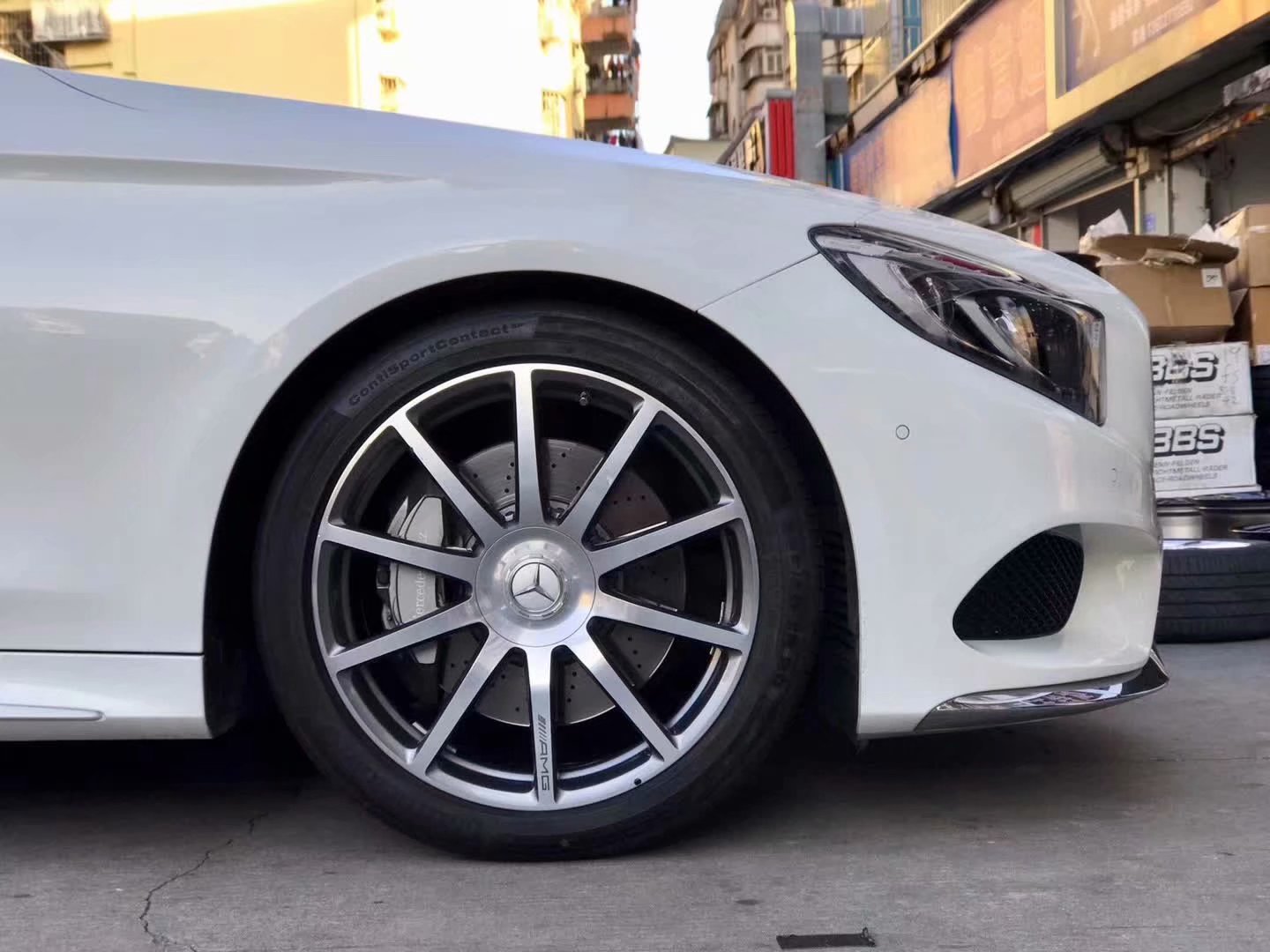 奔馳，換原廠鍛造 AMG 20寸 完工！