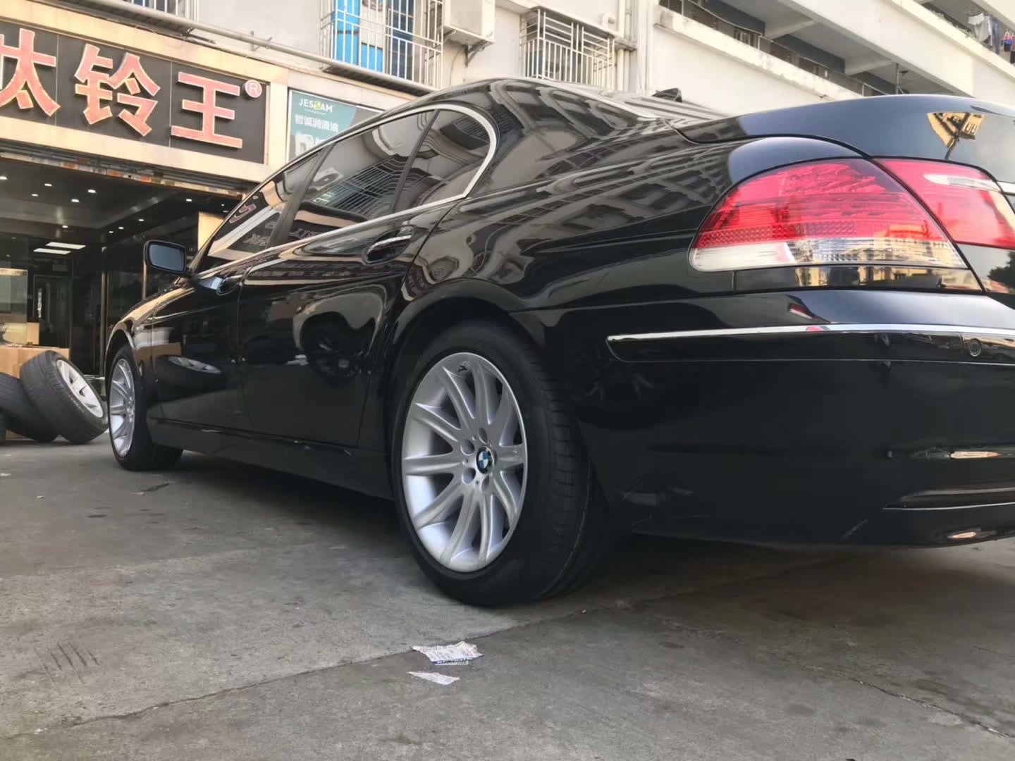 寶馬，換 原廠 19寸 經(jīng)典款