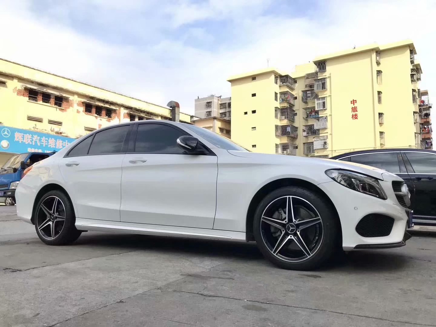 奔馳C ，升級 原廠18寸 AMG 完工！