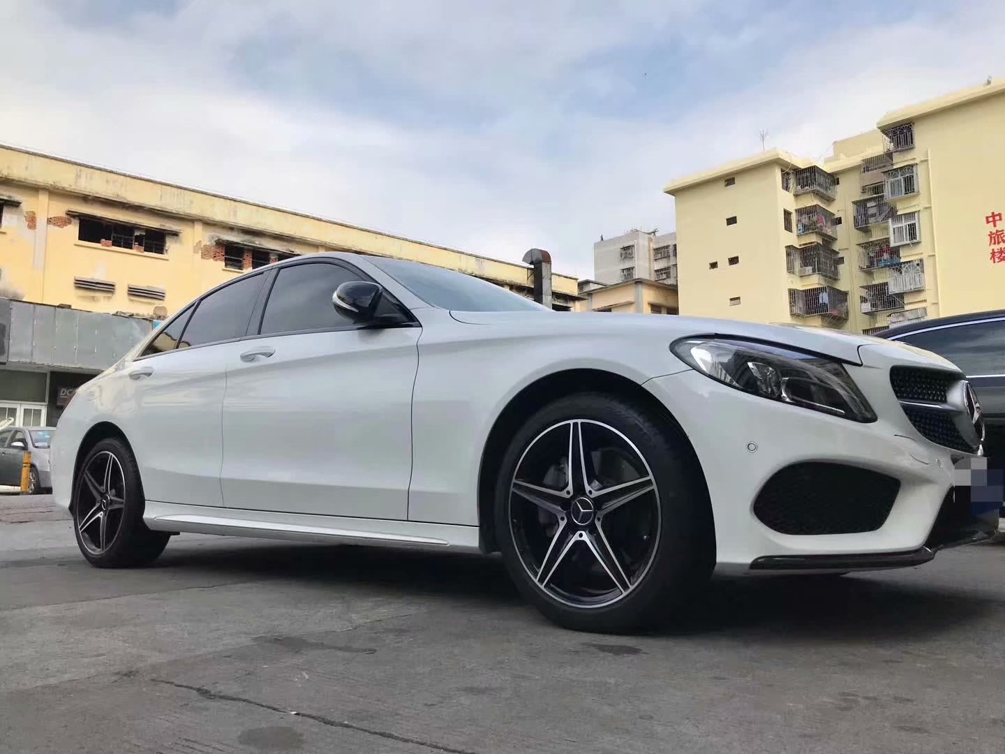 奔馳C ，升級 原廠18寸 AMG 完工！