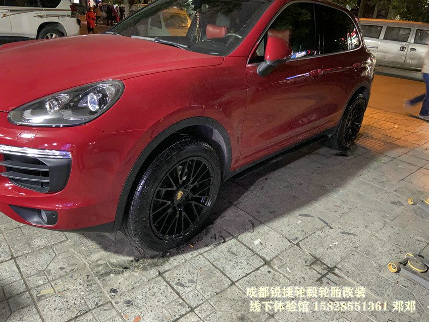 成都銳捷輪轂改裝中心 保時捷卡宴定制20寸鍛造輪轂裝車案例