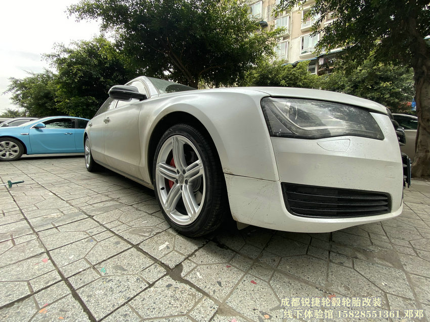 成都銳捷輪轂輪胎改裝中心 奧迪A8改裝20寸定制鍛造輪轂裝車案例