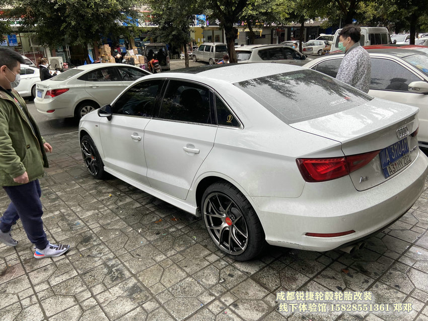 成都銳捷聯(lián)輪轂改裝 奧迪A3改裝18寸BBS款鍛造輪轂裝車