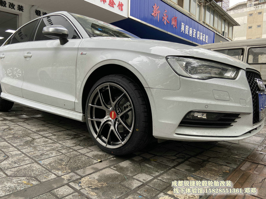 成都銳捷聯(lián)輪轂改裝 奧迪A3改裝18寸BBS款鍛造輪轂裝車