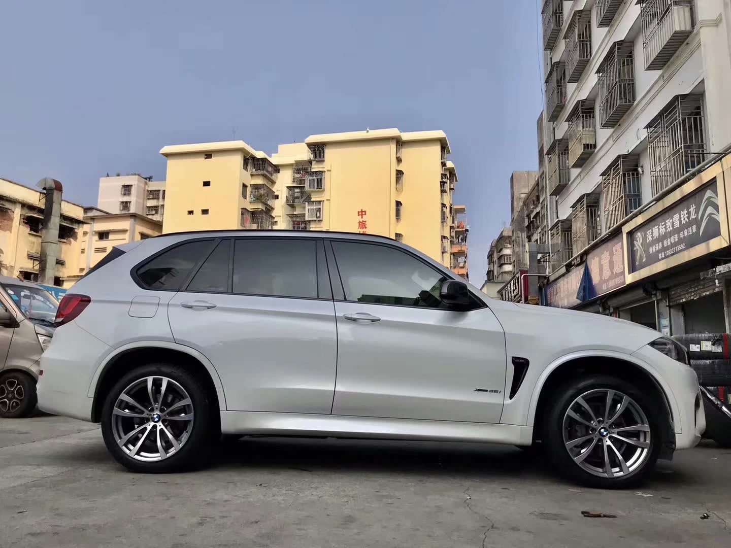 寶馬，升級(jí) 原廠469M  倍耐力 PZ4 防爆20寸完工！