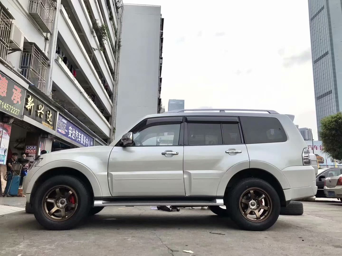 帕杰羅，換全新 RAYS TE37 18寸 完工！