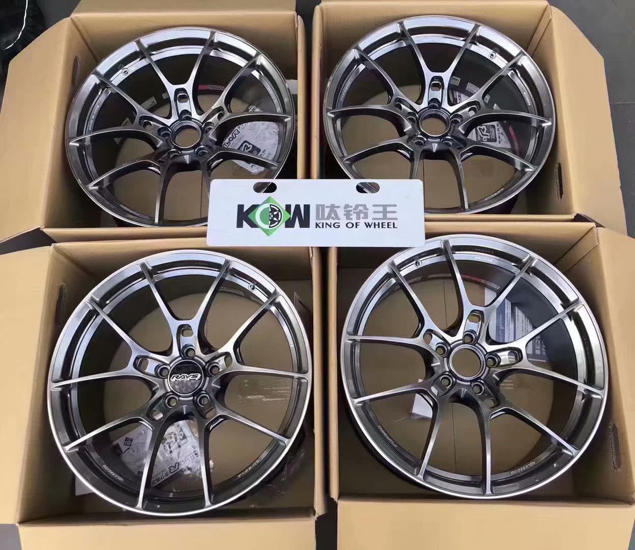 感謝回圖# AUDI S4  全新RAYS G025 19寸  需要的朋友繼續(xù)下單，安排！