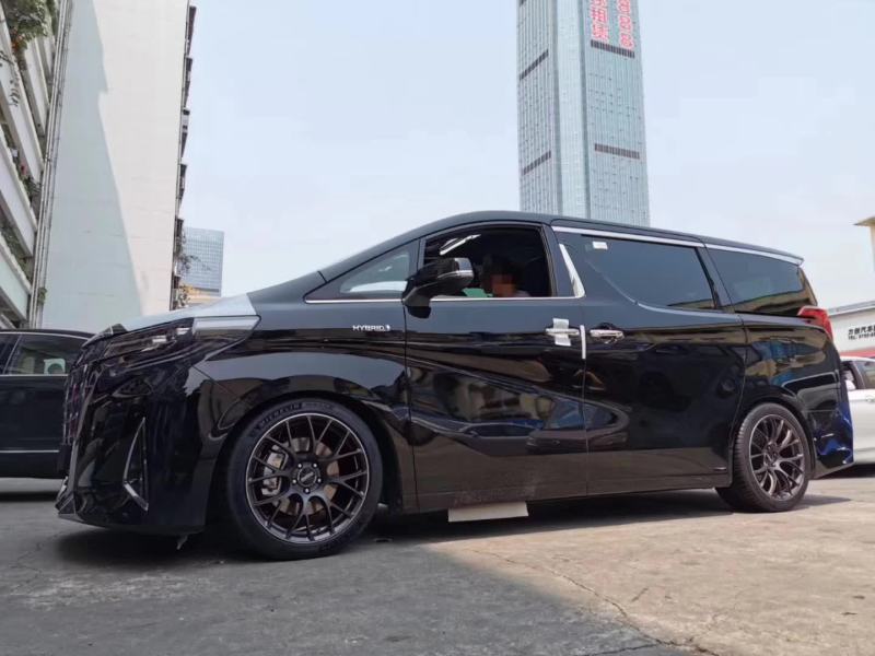 提新車，埃爾法 換全新 RAYS G16 完工