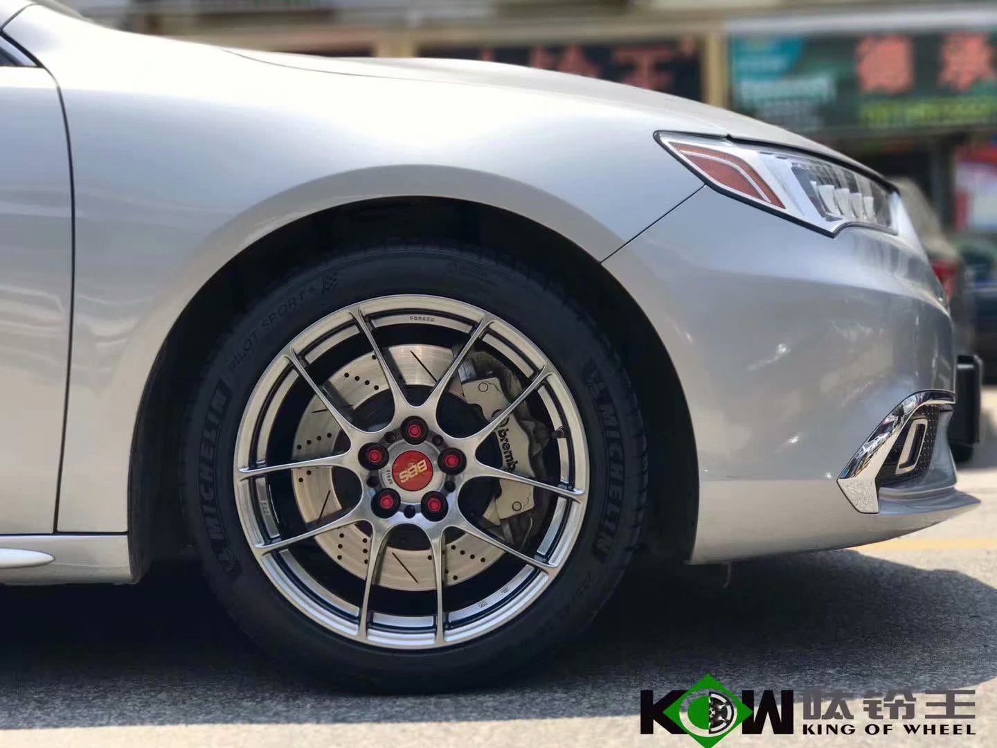 謳歌 換日本全新BBS RF 18寸完工