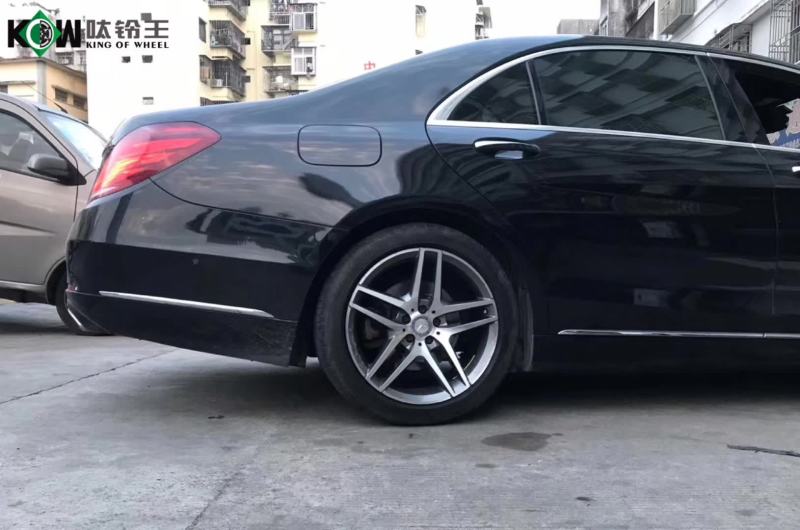 奔馳S  原廠S55019寸AMG 完工