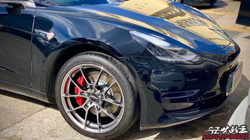 特斯拉Model 3 換全新RAYS G025 19寸完工