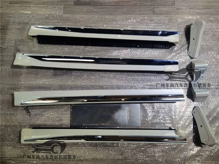 豐田埃爾法威爾法改裝Type Gold版本 升級(jí)雷克薩斯LM300h電鍍側(cè)裙