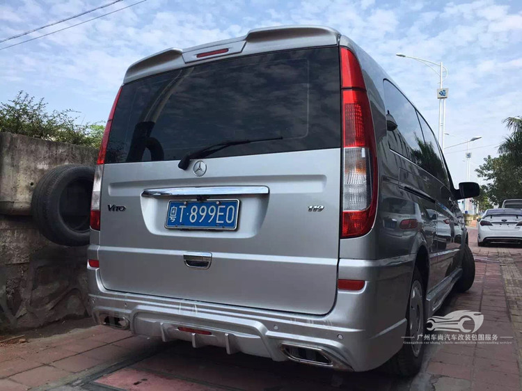 老款奔馳威霆改裝WALD大包圍 06-12款唯雅諾升級(jí)前杠中網(wǎng)后杠尾翼