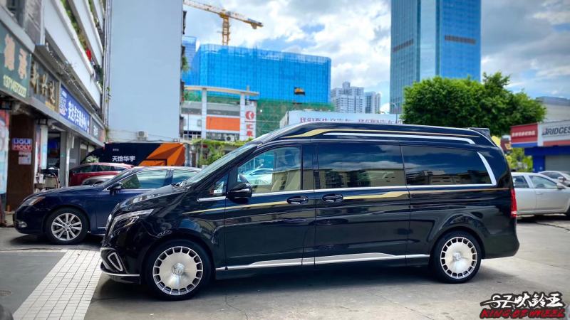 奔馳V260 升級(jí)高端私人定制鍛造19寸