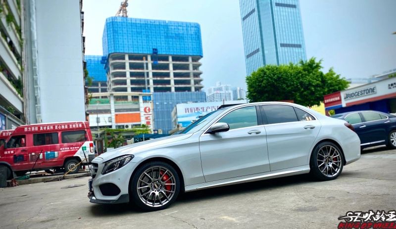 奔馳C 換日本BBS RE-V 19寸完工！