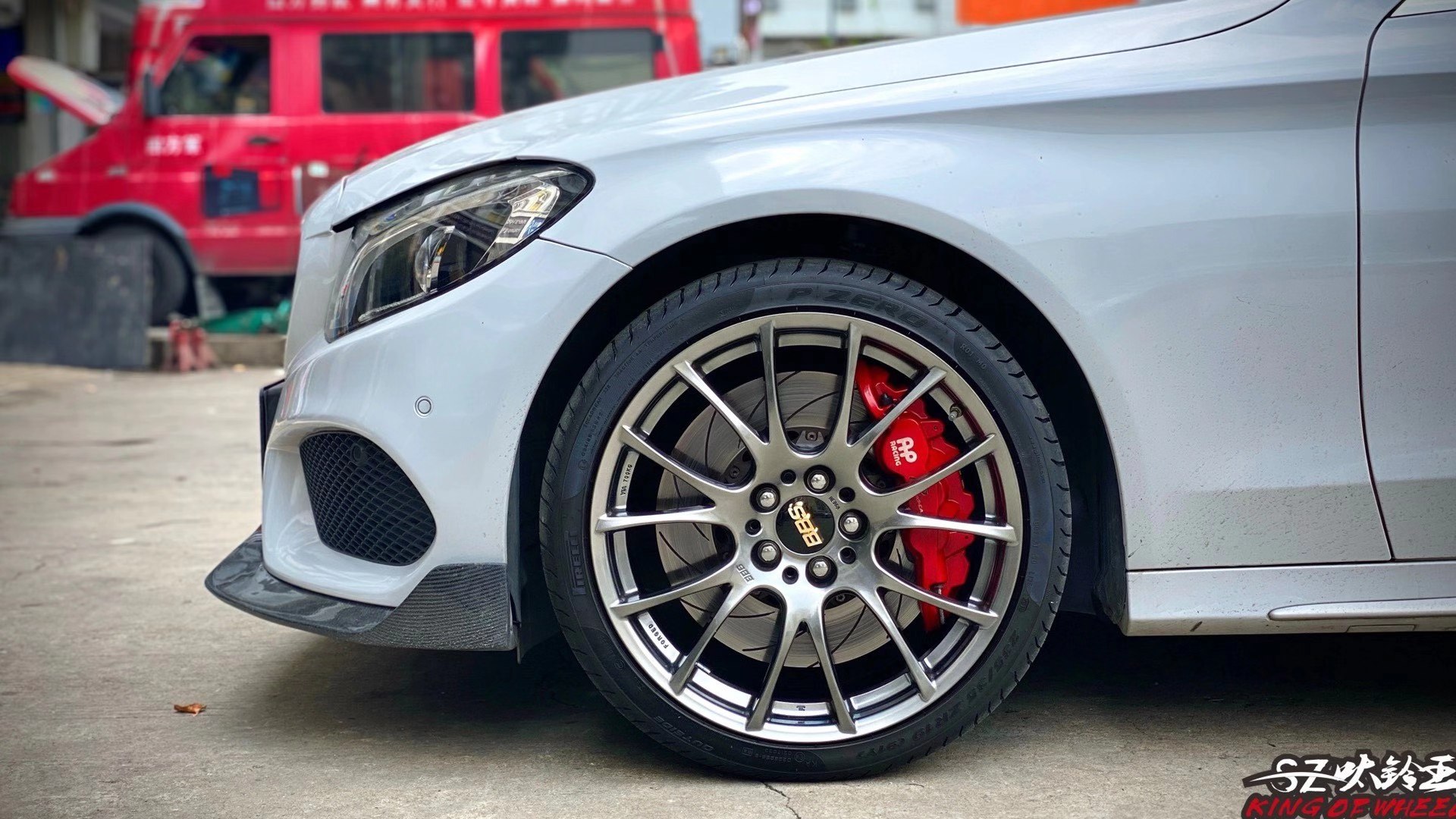奔馳C 換日本BBS RE-V 19寸完工！