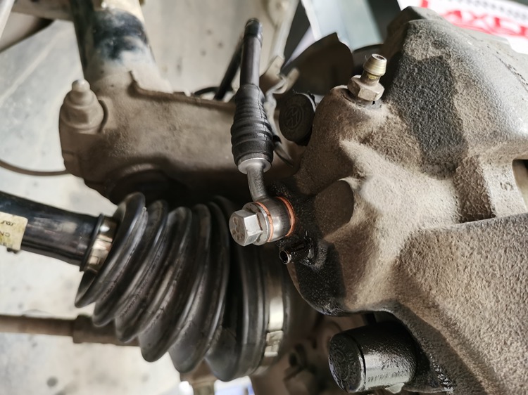 成都邁騰剎車性能升改裝Redefine剎車油管