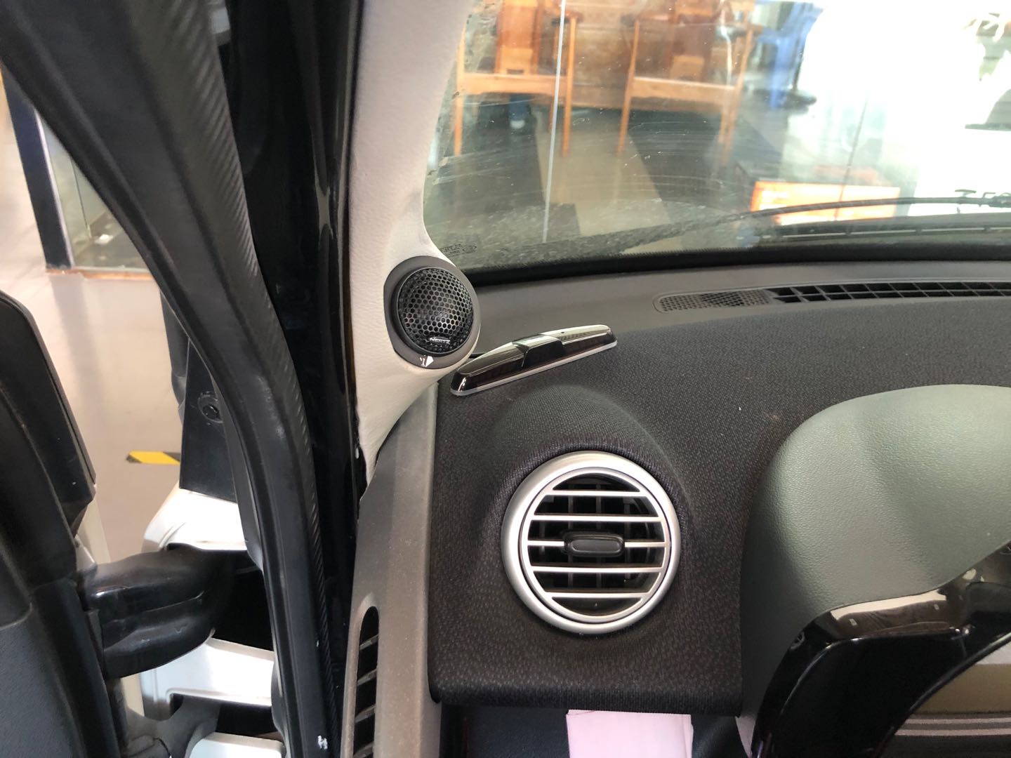 汕頭星悅汽車音響奔馳smart打造專屬好音響改裝意大利赫茲RLK165二分頻喇叭赫茲HDP4功放來福低音炮