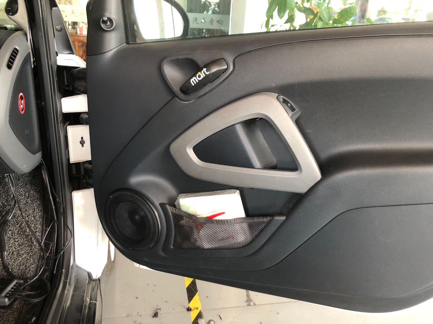 汕頭星悅汽車音響奔馳smart打造專屬好音響改裝意大利赫茲RLK165二分頻喇叭赫茲HDP4功放來福低音炮