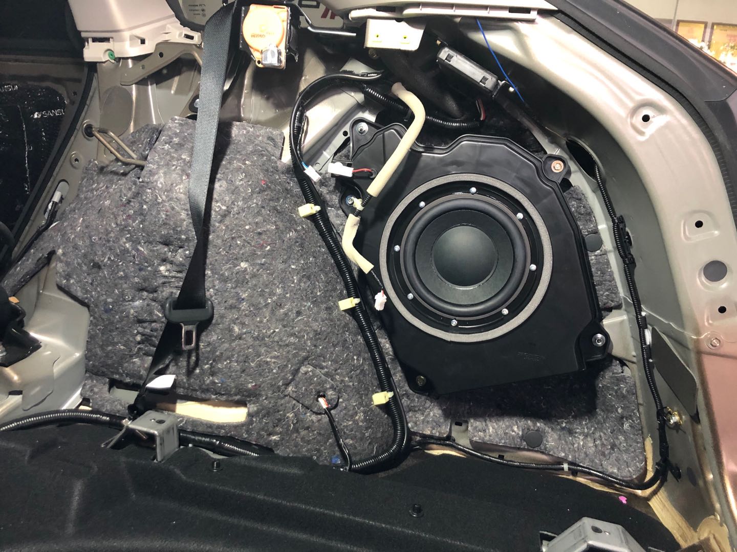 汕頭星悅汽車音響本田冠道升級四門隔音降噪音響改裝星悅定制FOCAL法國勁浪套餐聆聽旋律的美妙魅惑搭配