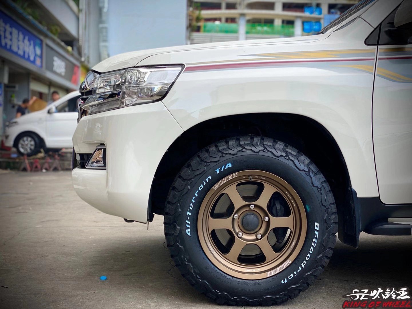 陸巡 換全新 RAYS TE37XT M-spec