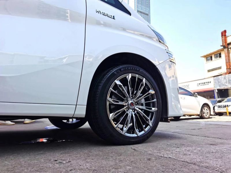 提新車，威爾法 換全新  Rays 19寸  米其林 輪胎，完工！