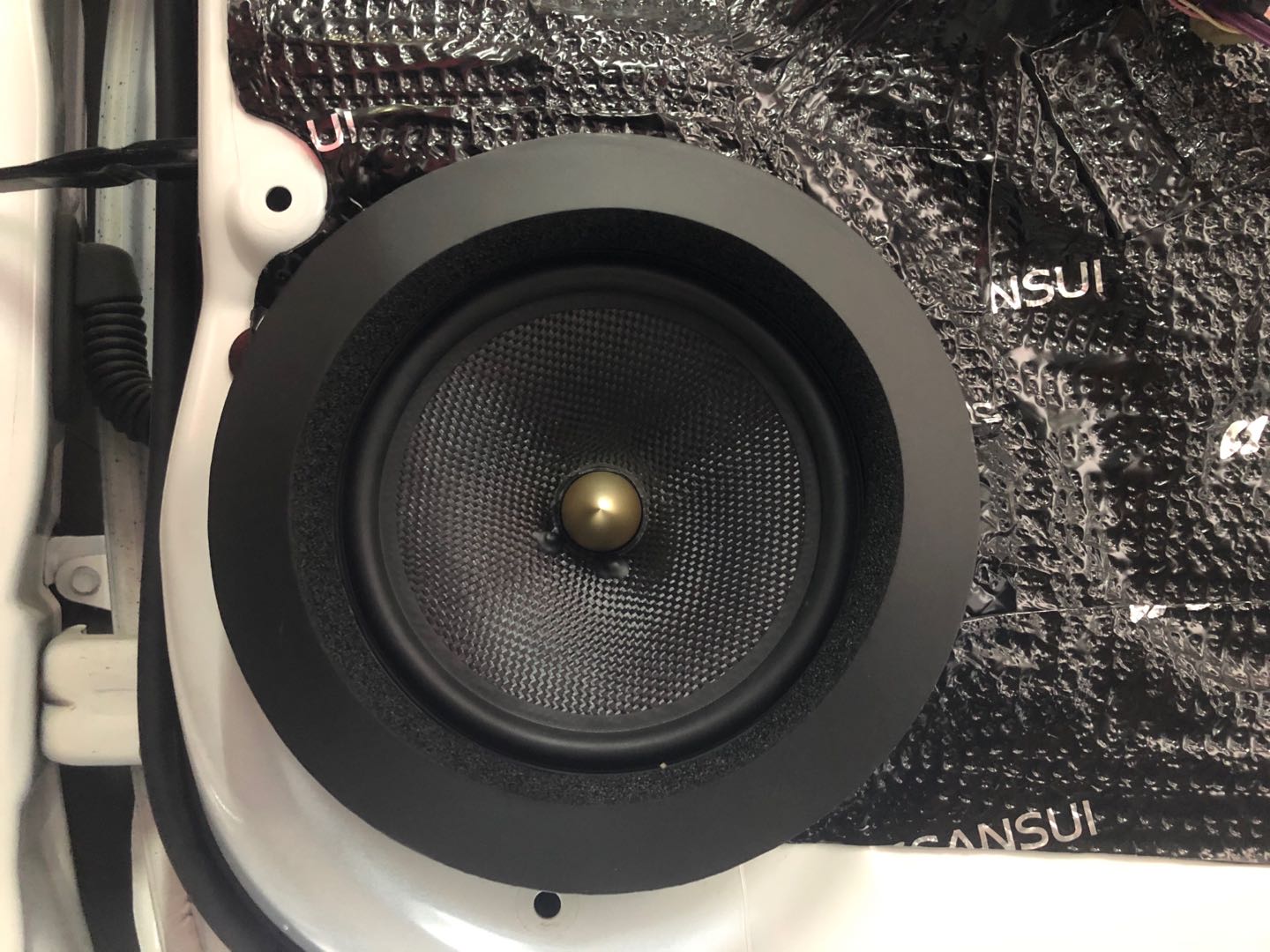 汕頭星悅汽車音響日產(chǎn)藍(lán)鳥升級(jí)四門隔音降噪音響改裝FOCAL法國勁浪40周年雙十一優(yōu)惠活動(dòng)套餐