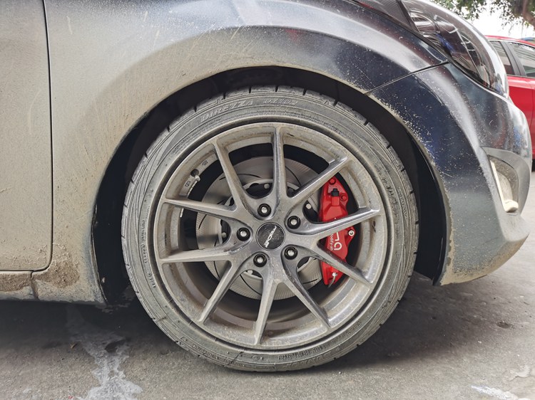 現(xiàn)代朗動(dòng)剎車改裝MA40四活塞剎車套件