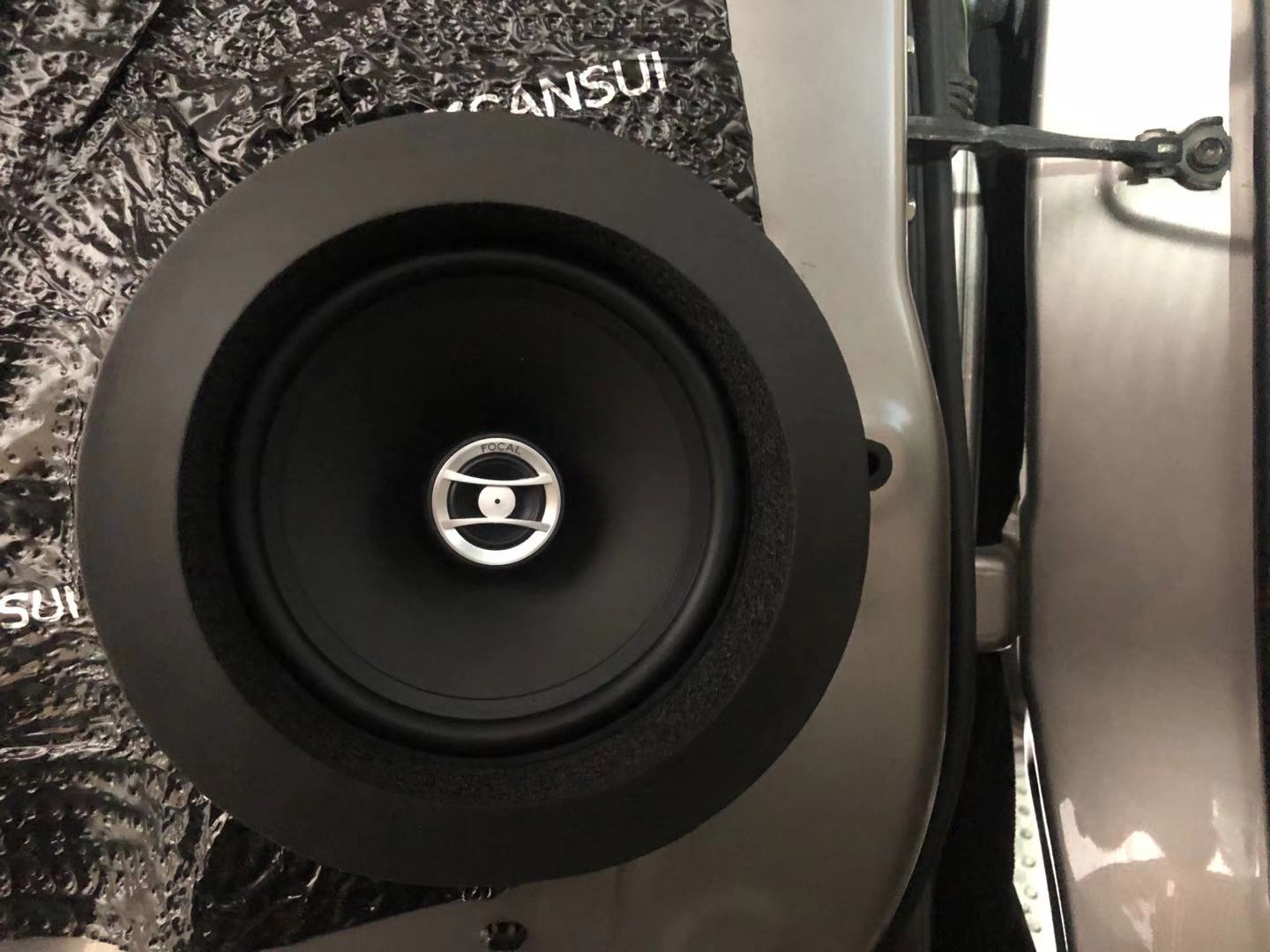 汕頭星悅汽車音響豐田榮放RAV4升級隔音音響改裝FOCAL法國勁浪165A-GL套餐讓音樂原汁原味聲音還原真實