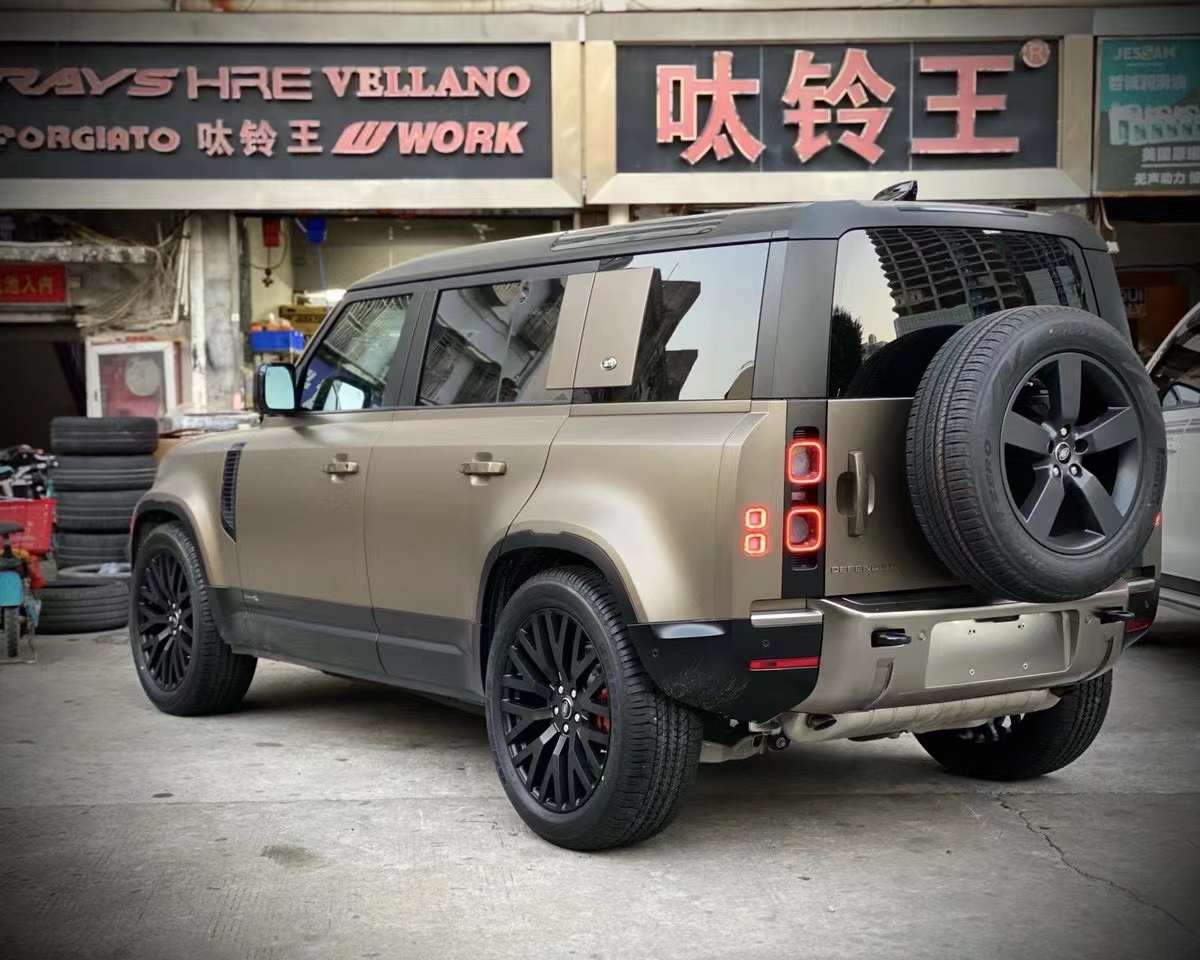 提新車 路虎衛(wèi)士 上22寸 定制鍛造潮鞋