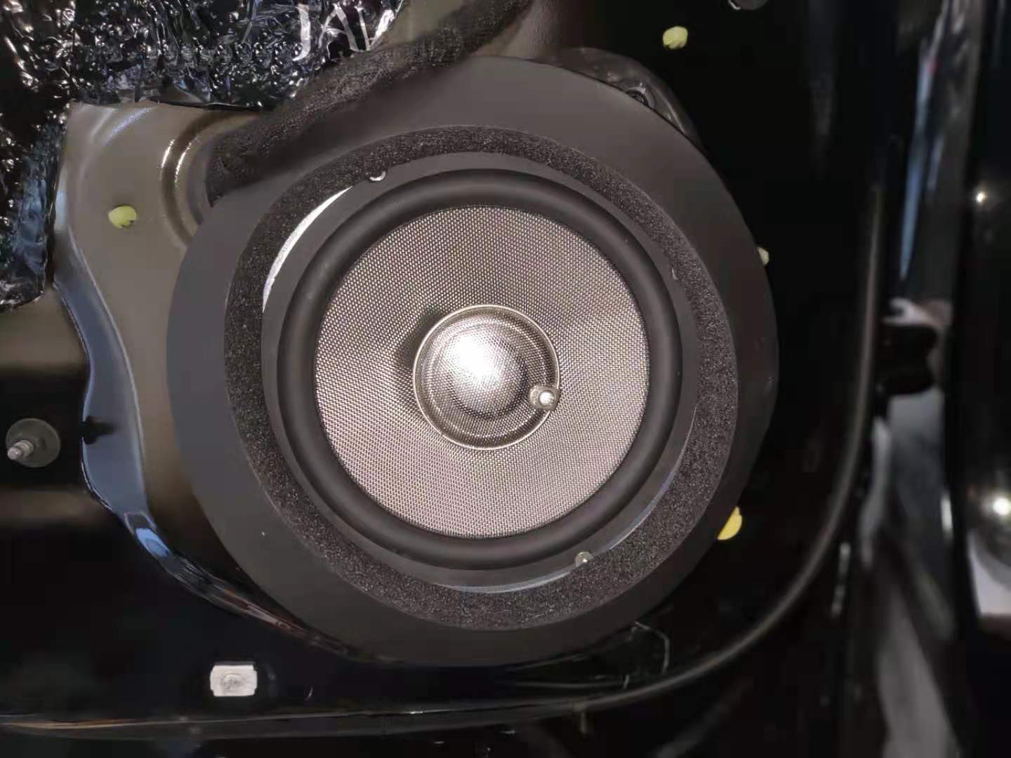 汕頭星悅汽車音響凱迪拉克XT4音響改裝星悅定制套餐通用型汽車音響方案暢享車載好音樂