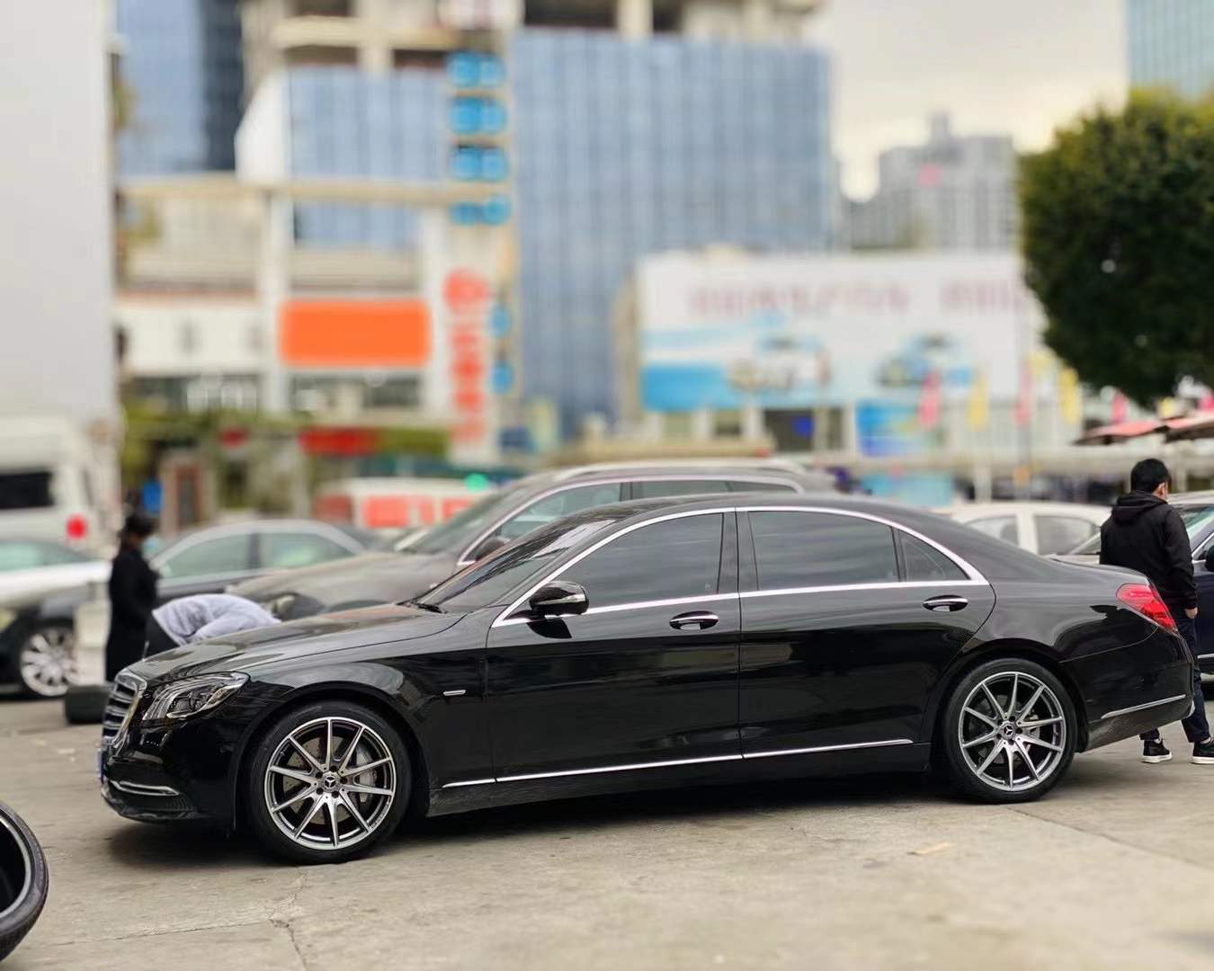 奔馳S，升級(jí)原廠20寸AMG 完工！