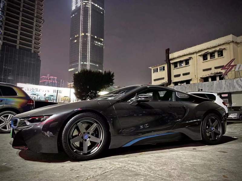 寶馬 i8 換雙片定制鍛造20寸