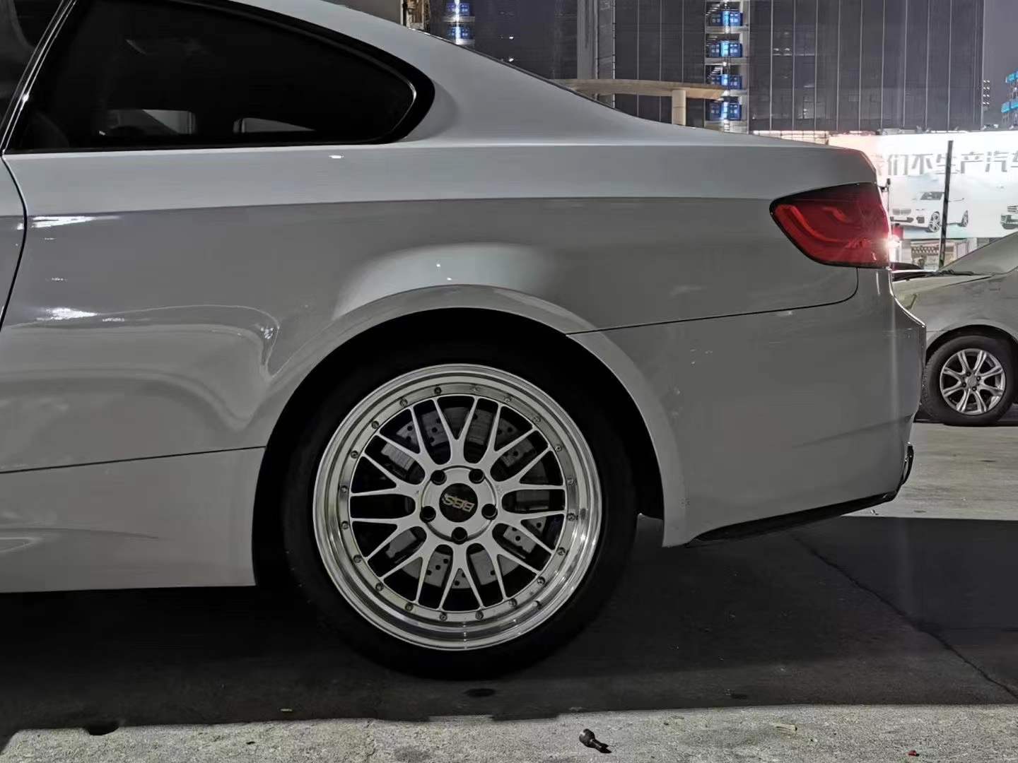 寶馬M3 換日本 BBS LM 19寸完工