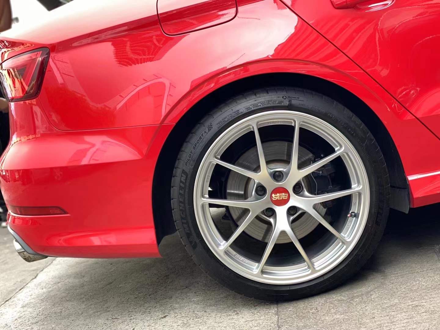 奧迪S3 換日本BBS RIA 18寸完工