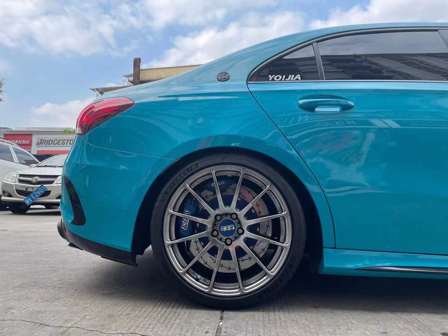 奔馳A35 換BBS FS 19寸 完工