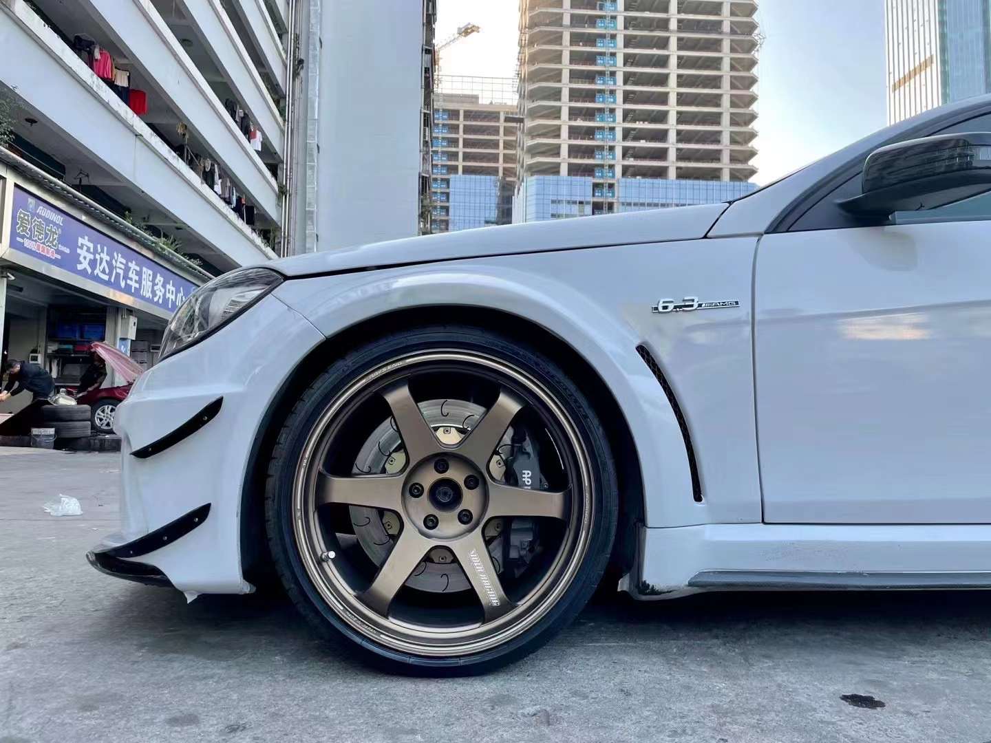 奔馳C63S換TE37ultra20寸完工