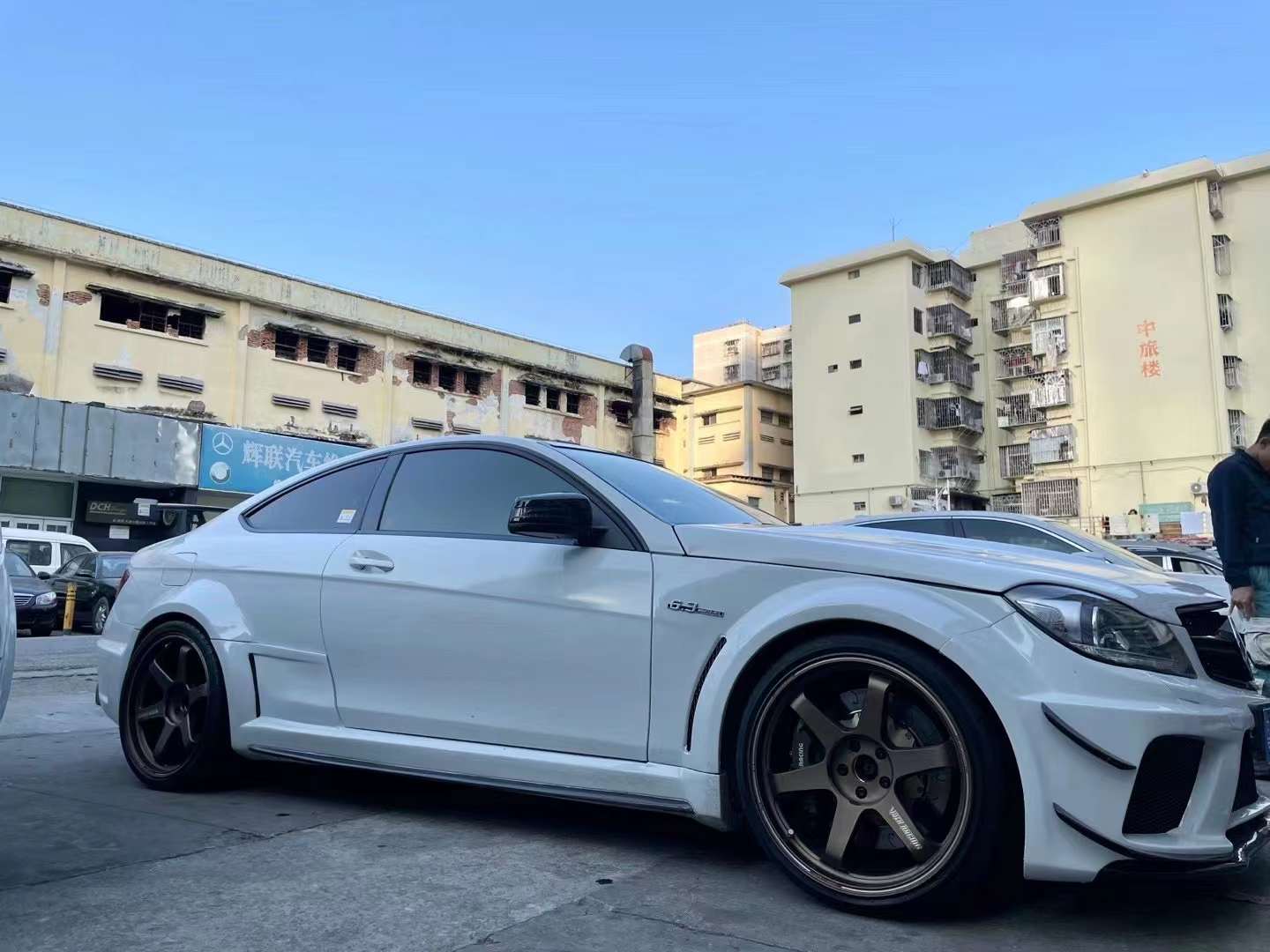 奔馳C63S換TE37ultra20寸完工