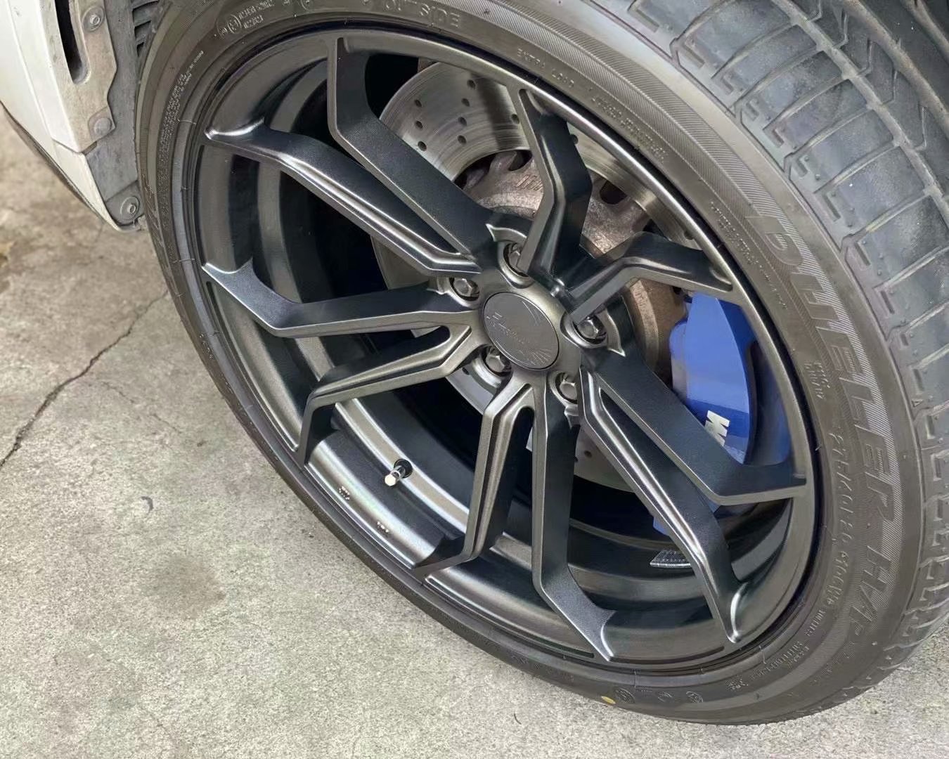 寶馬X5，換 MJR 20寸完工