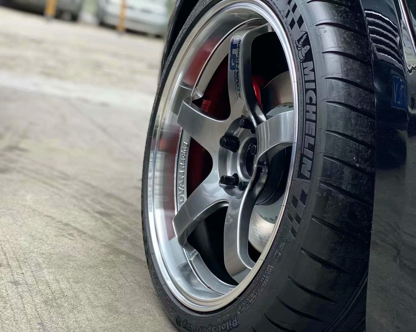 特斯拉model 3換全新橫濱ADVAN GT