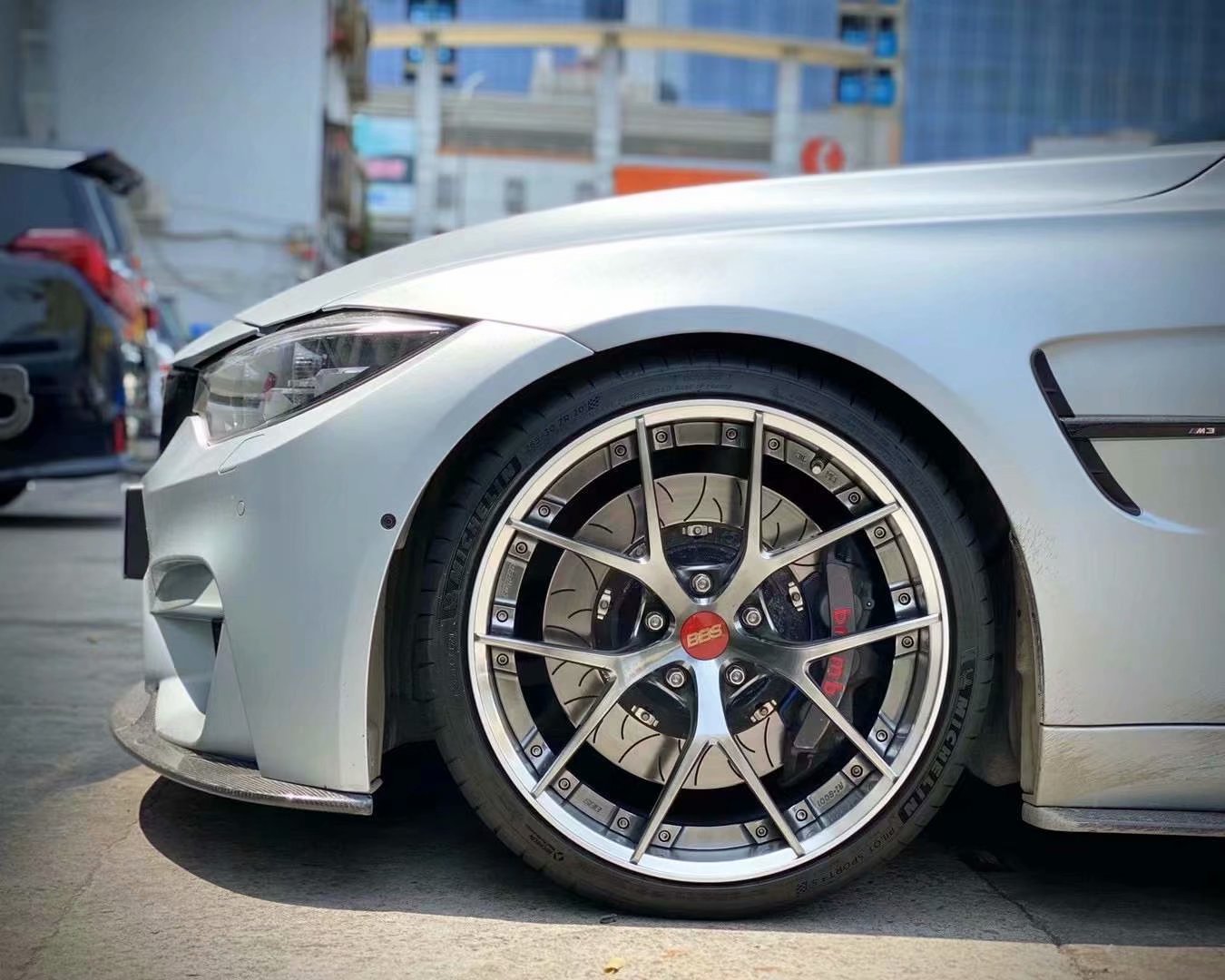 寶馬M3 換日本BBS RI-S 20寸
