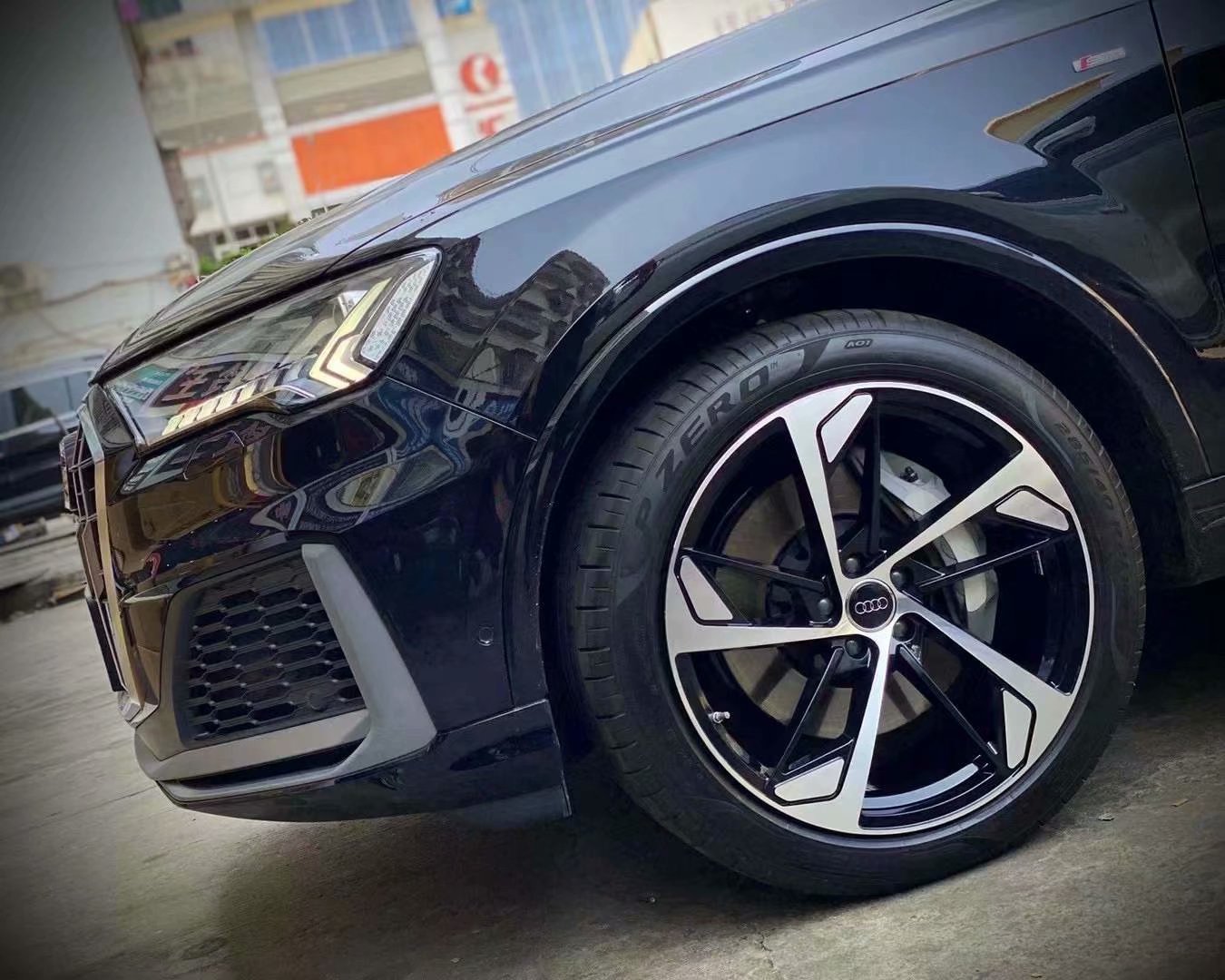 提新車，奧迪 Q7 ，換定制鍛造潮鞋21寸完工