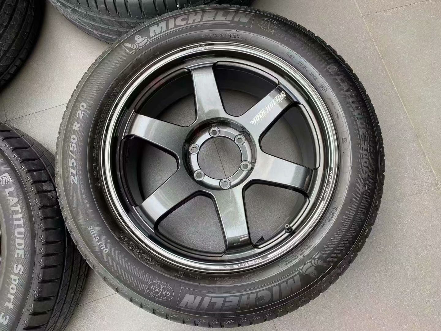 9.5新日本RAYS ULTRA鍛造20寸