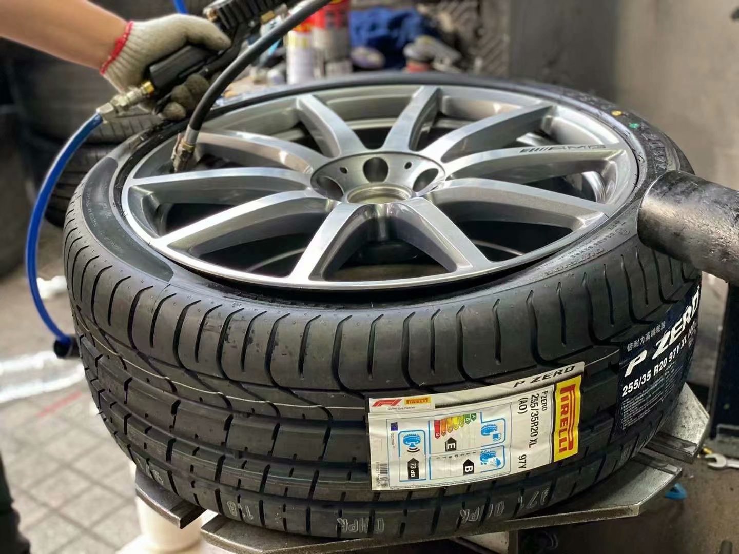 奧迪A6 升級(jí)20寸奔馳原廠AMG
