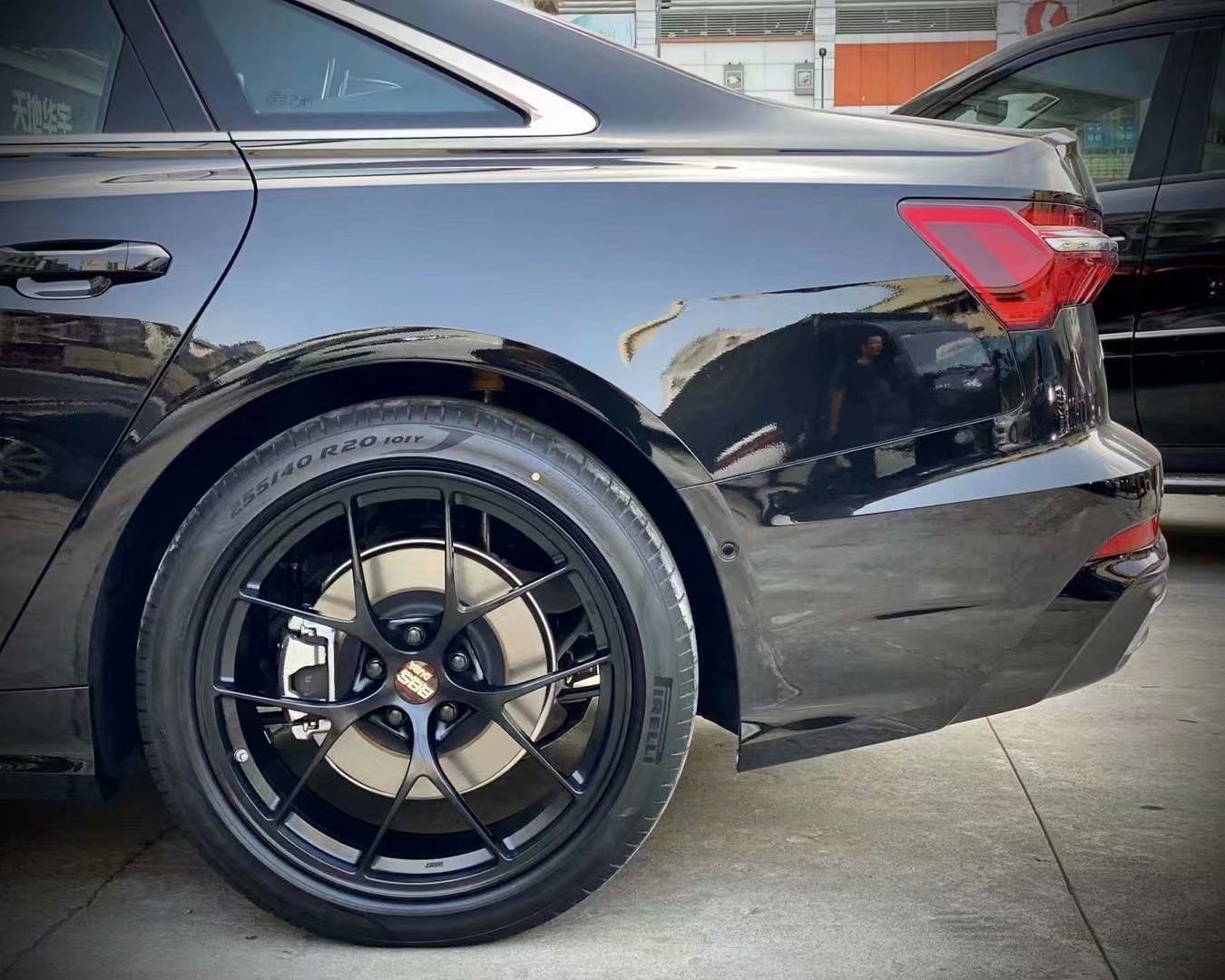 奧迪A6提新車，換日本 BBS RID 20寸完工