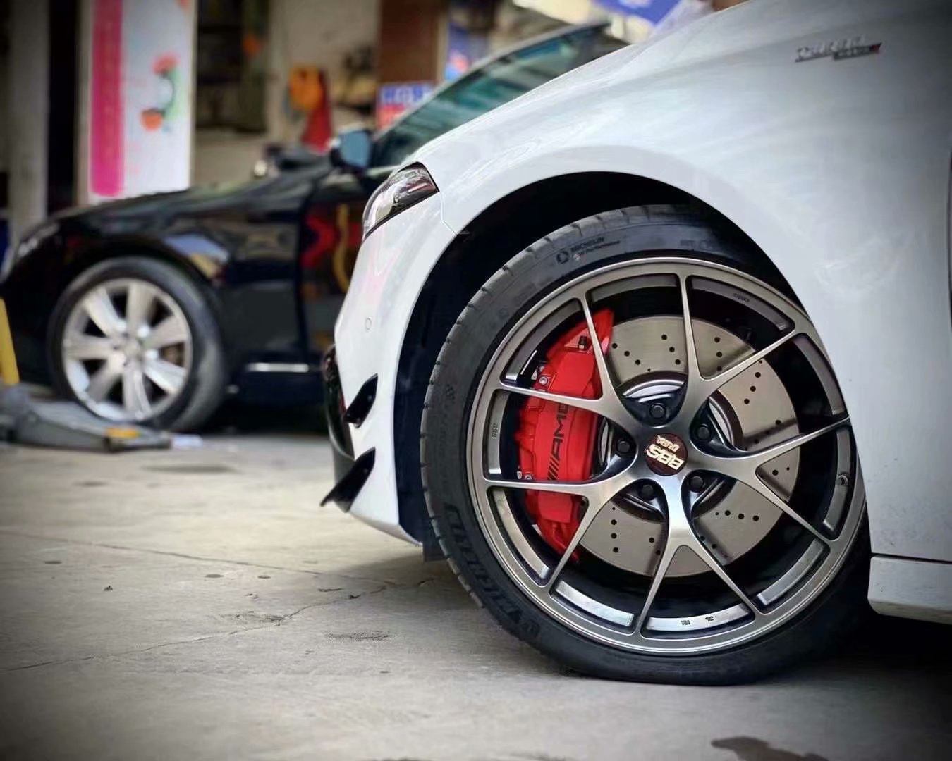 奔馳A45S 換日本BBS RID 19寸完工
