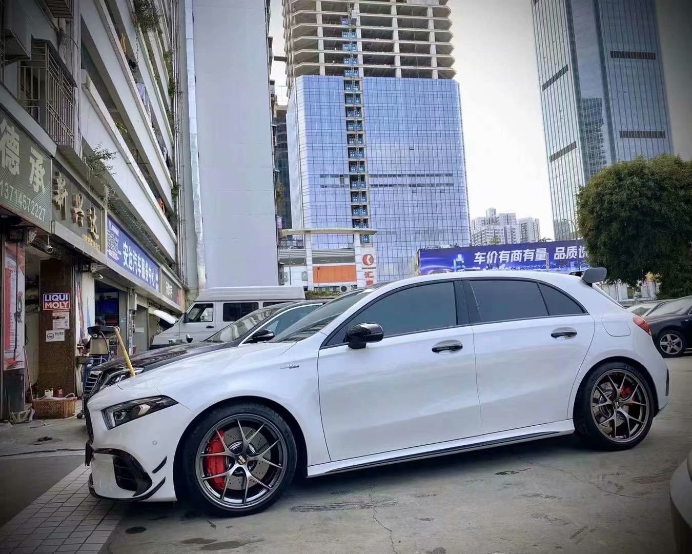 奔馳A45S 換日本BBS RID 19寸完工